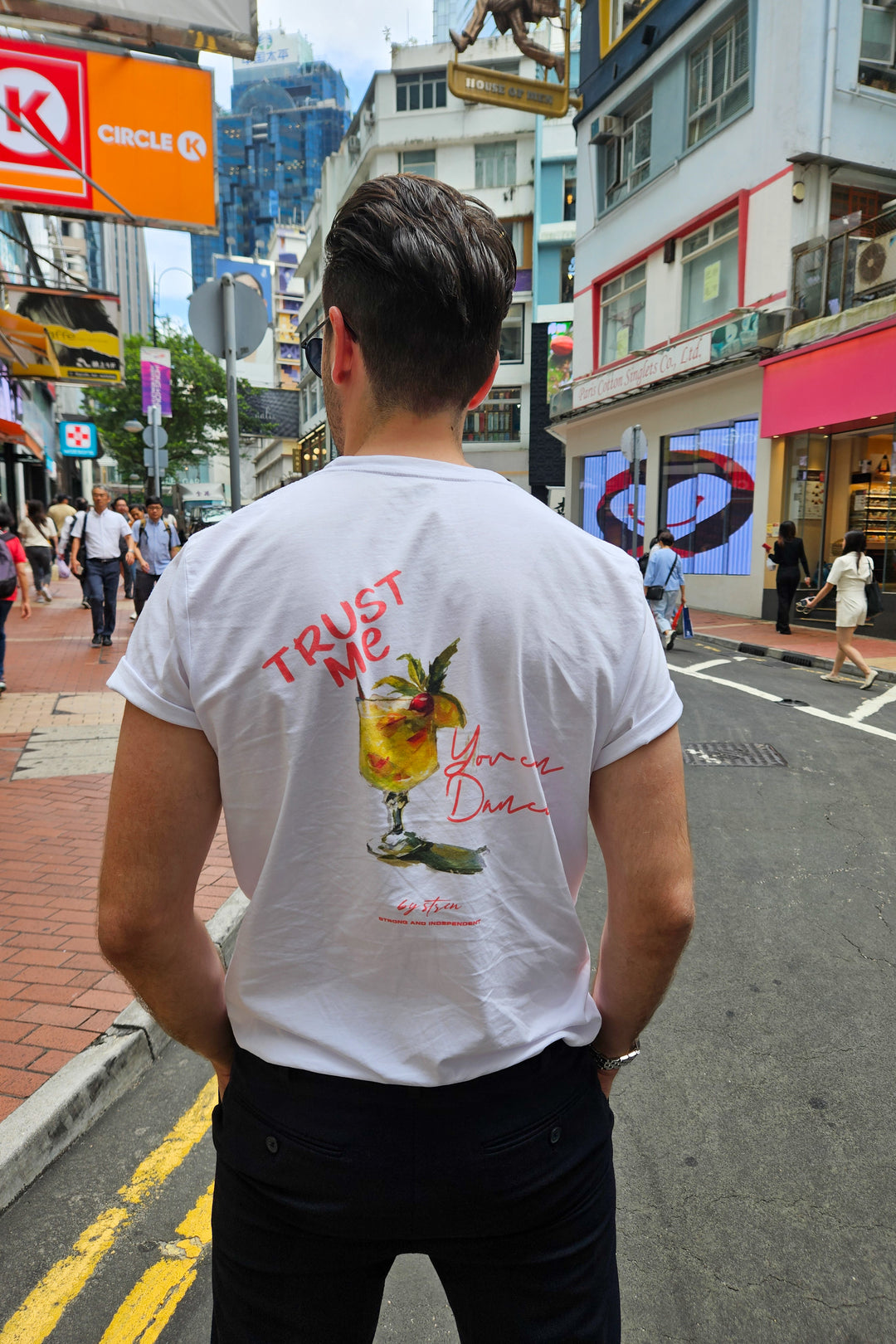 Cocktail – Trust Me You Can Dance T-Shirt Off-White