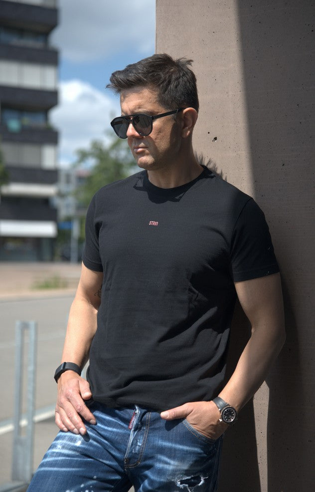 FLAMINGO - RECHTECKIGES ROTES T-SHIRT Schwarz